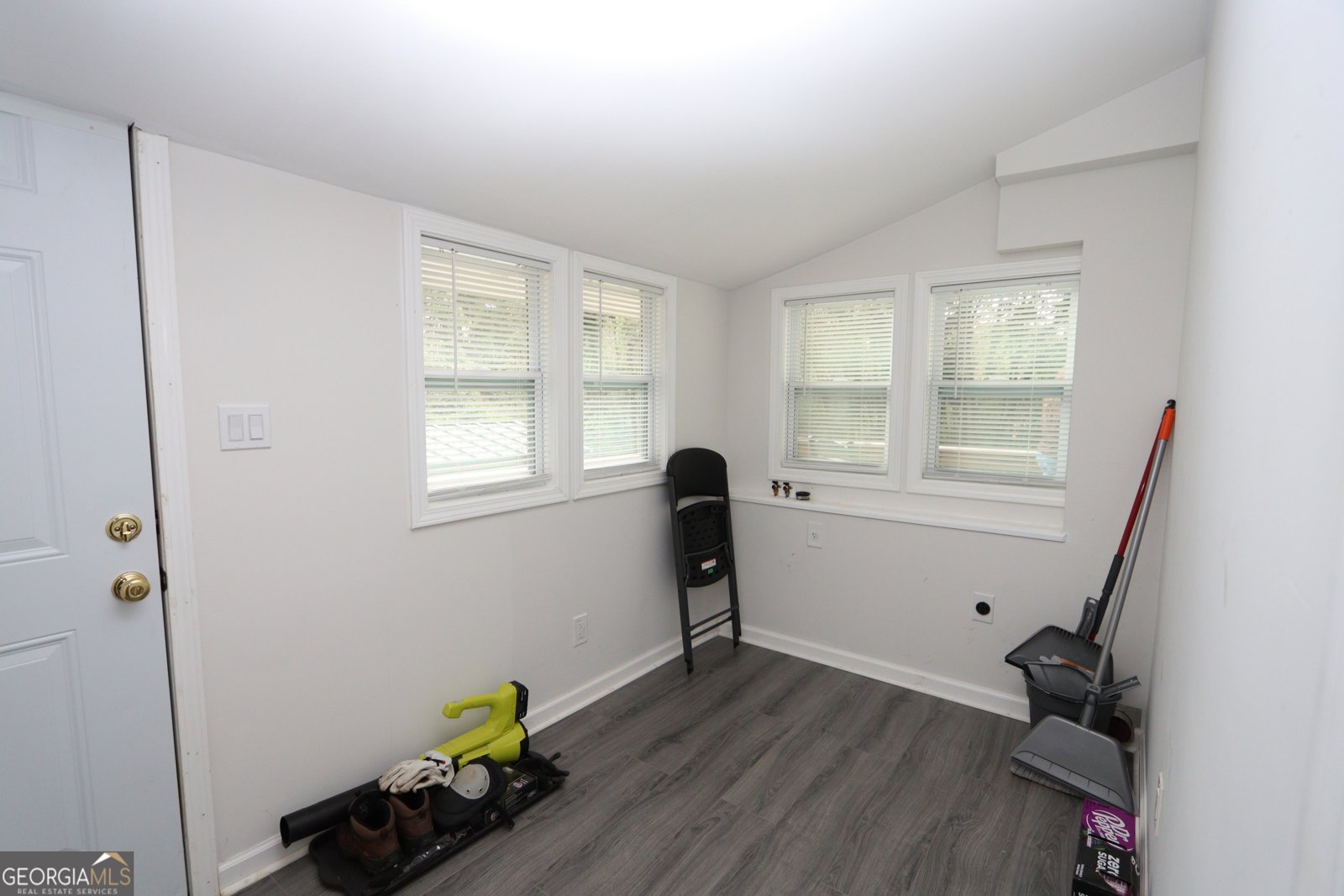 8083 Highway 166 Douglasville - 37