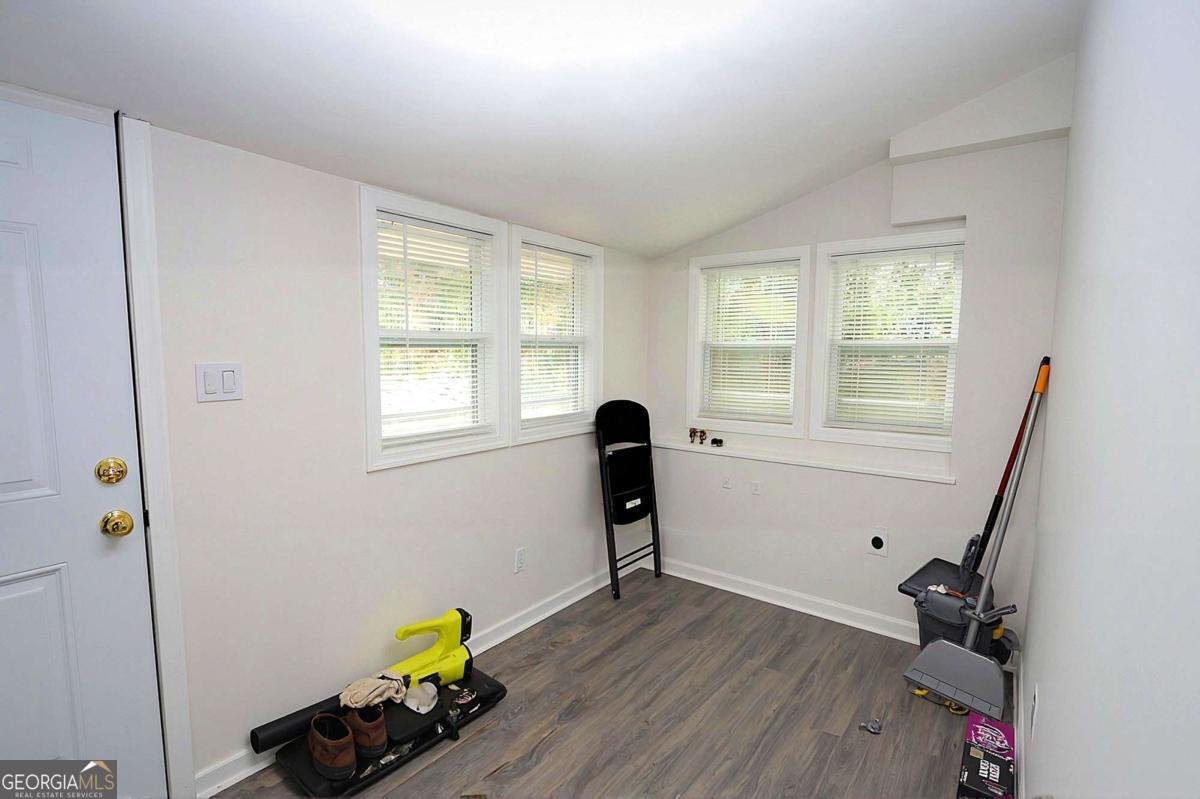 8083 Highway 166 Douglasville - 7