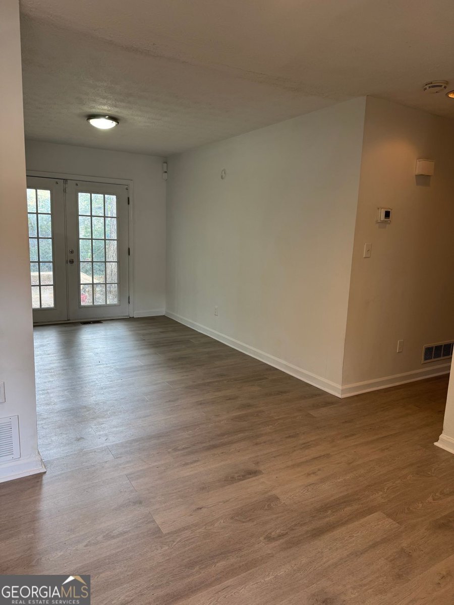 8845 ASHWOOD Riverdale - 12