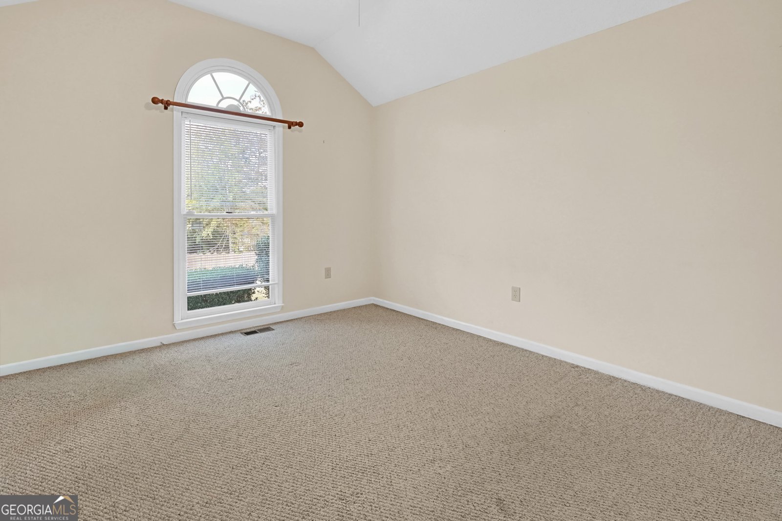 200 Wesleyan Circle Macon - 24