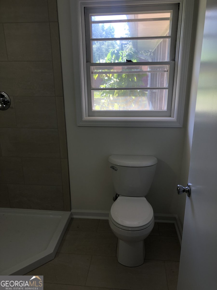 1716 44th Street Valley - 17