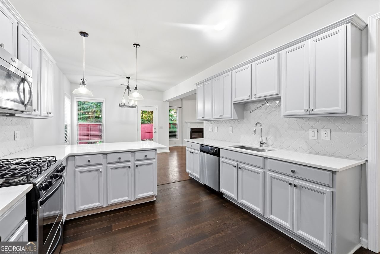 5875 WEDDINGTON Cumming - 12