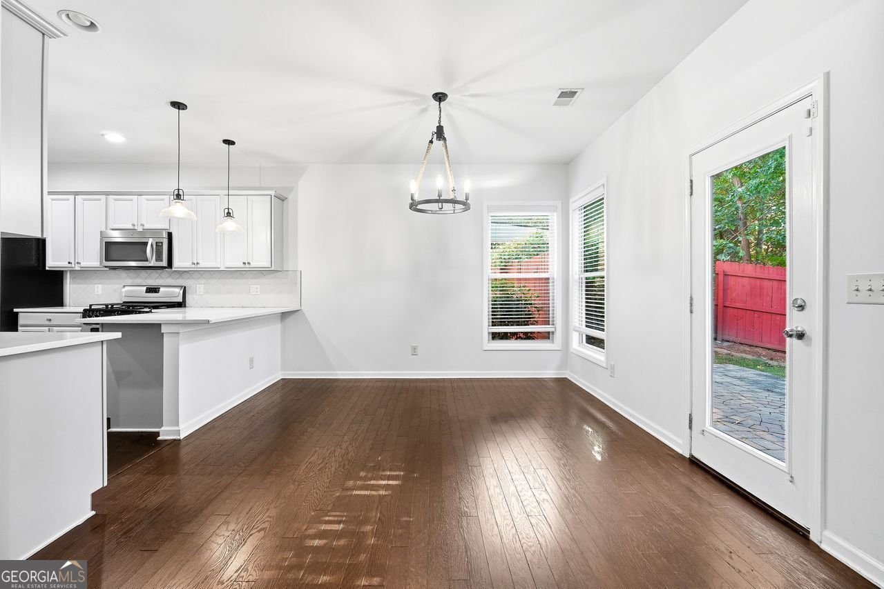 5875 WEDDINGTON Cumming - 14