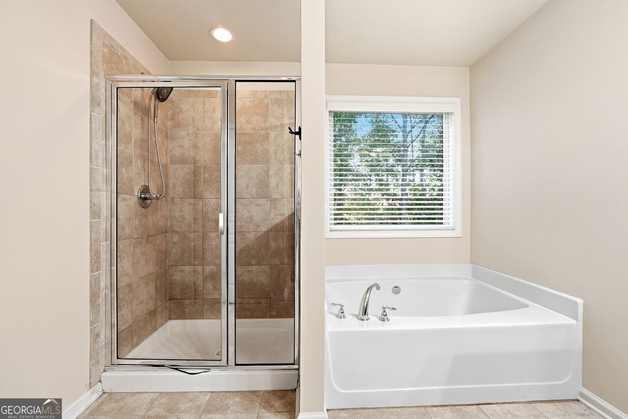 5875 WEDDINGTON Cumming - 19