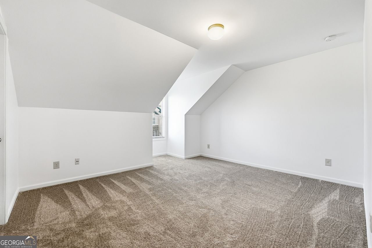 5875 WEDDINGTON Cumming - 24