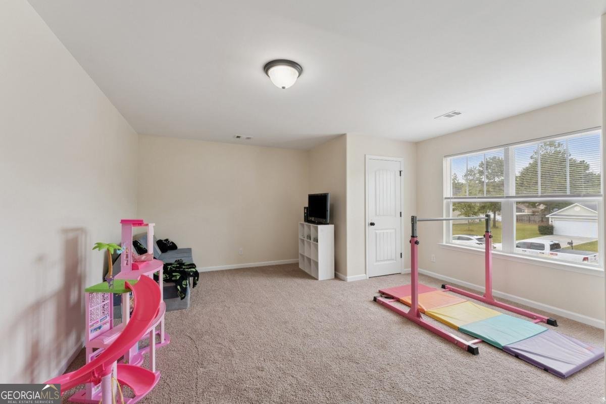 101 Black Pine Drive Springfield - 11