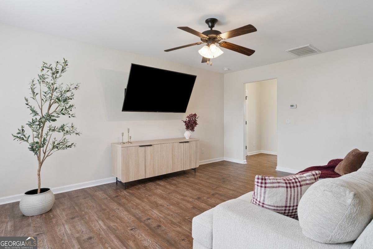 101 Black Pine Drive Springfield - 2