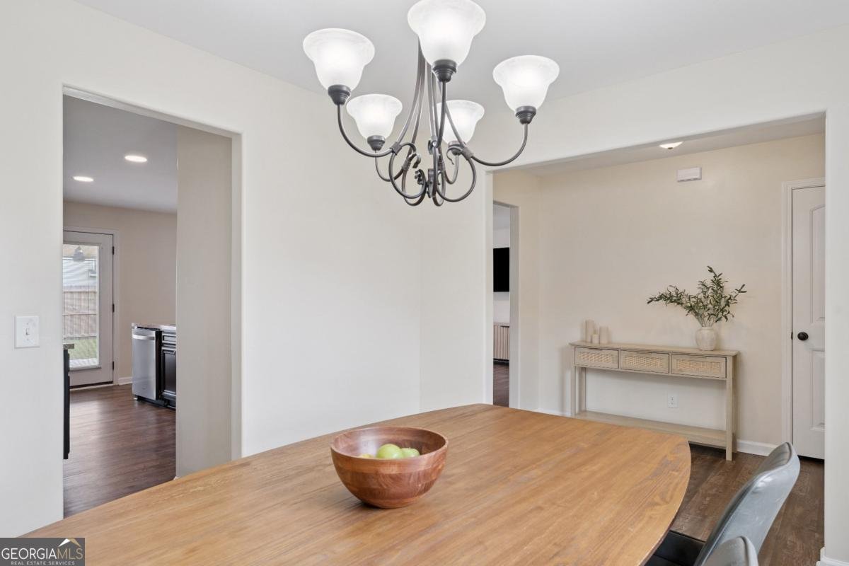 101 Black Pine Drive Springfield - 5