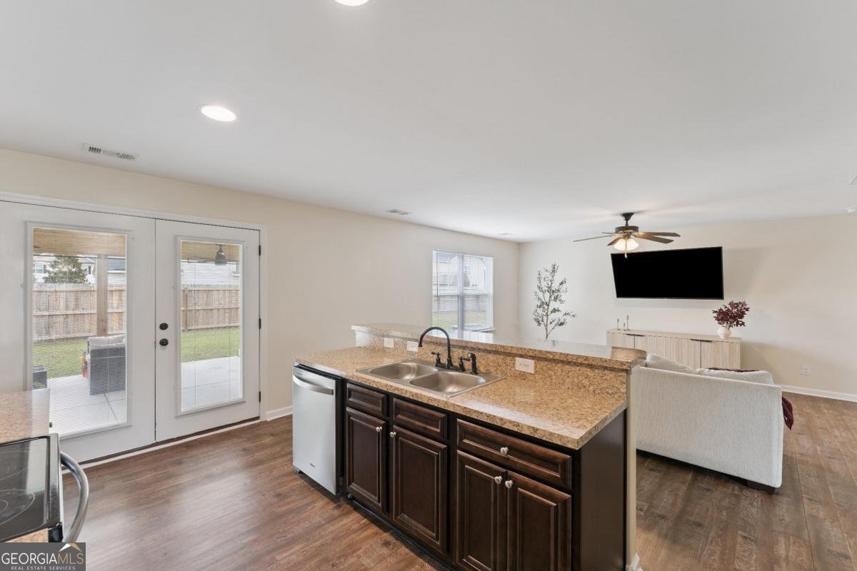 101 Black Pine Drive Springfield - 8