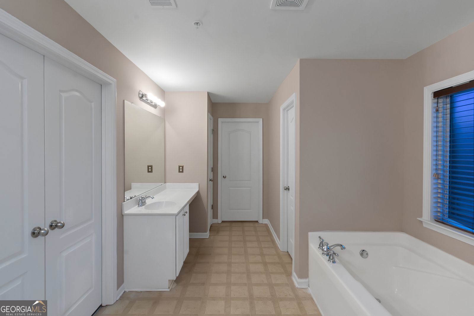 6177 Meadowwood Drive Morrow - 21
