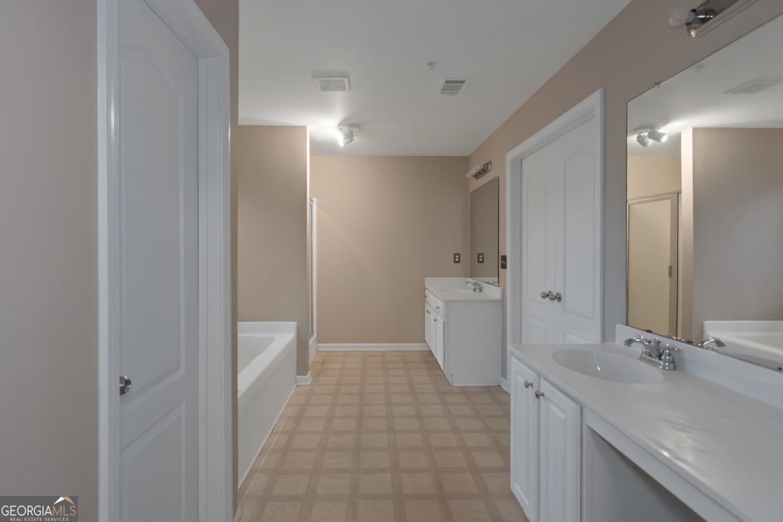 6177 Meadowwood Drive Morrow - 22