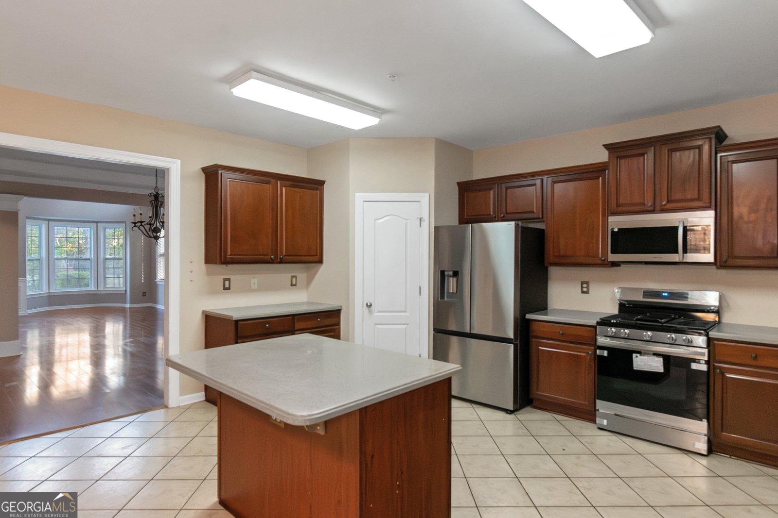 6177 Meadowwood Drive Morrow - 8