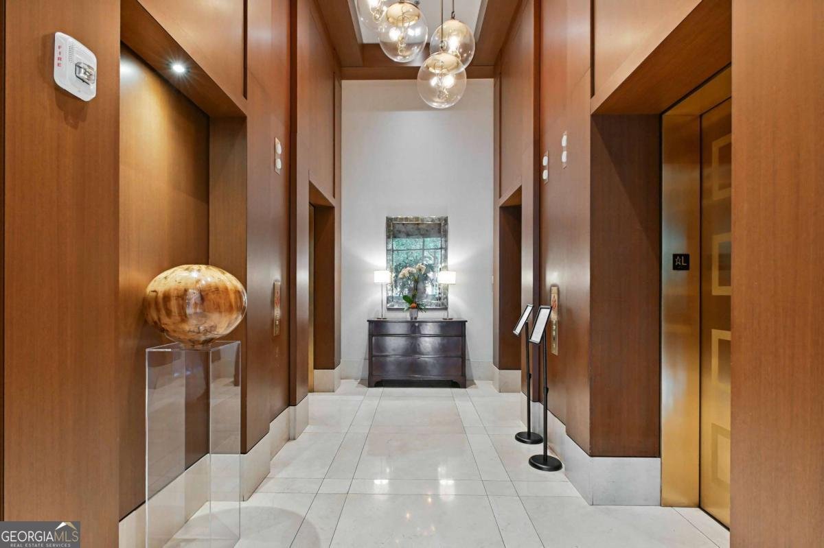 3630 Peachtree Road Atlanta - 26
