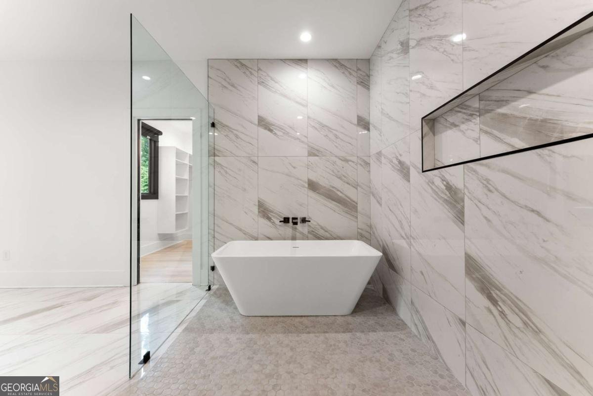 151 South Pointe Drive Hartwell - 22