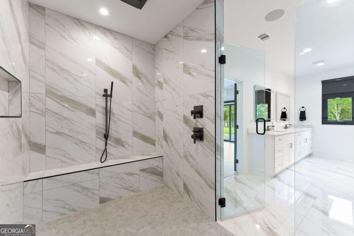 151 South Pointe Drive Hartwell - 23