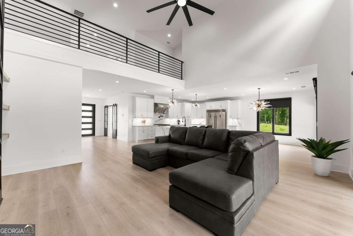 151 South Pointe Drive Hartwell - 30