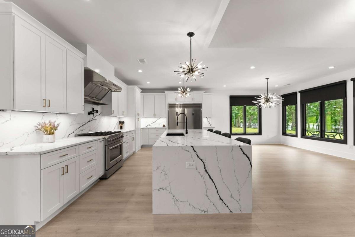 151 South Pointe Drive Hartwell - 37