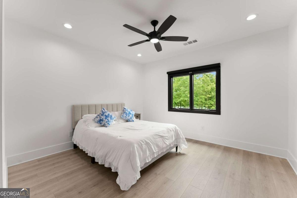 151 South Pointe Drive Hartwell - 58