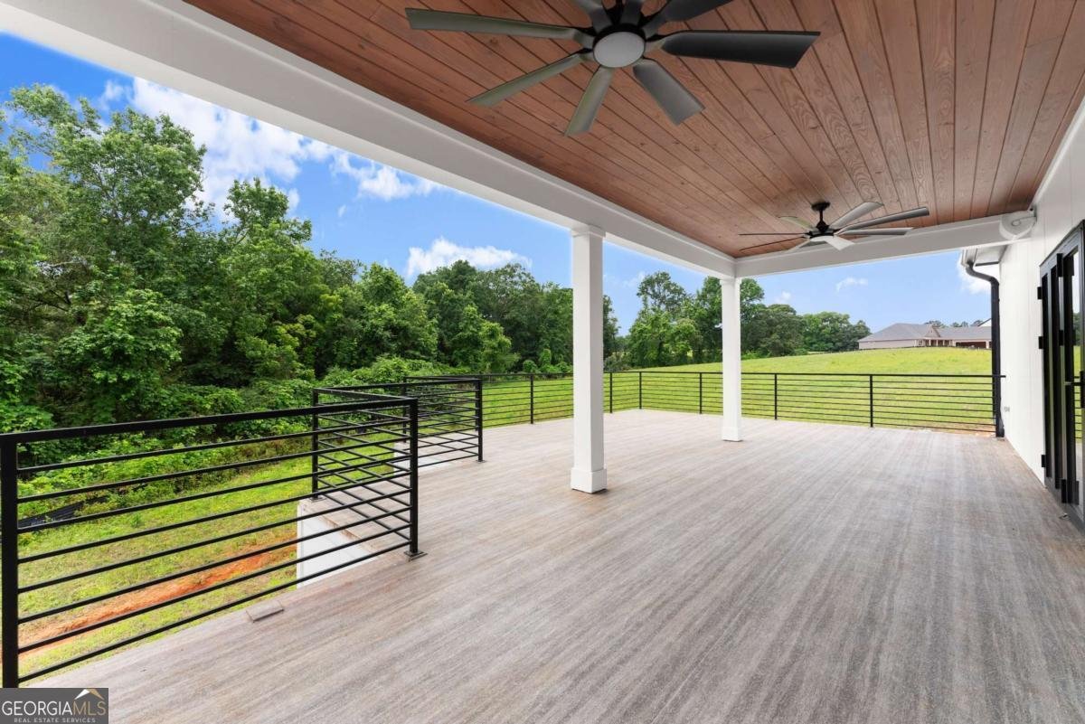 151 South Pointe Drive Hartwell - 64