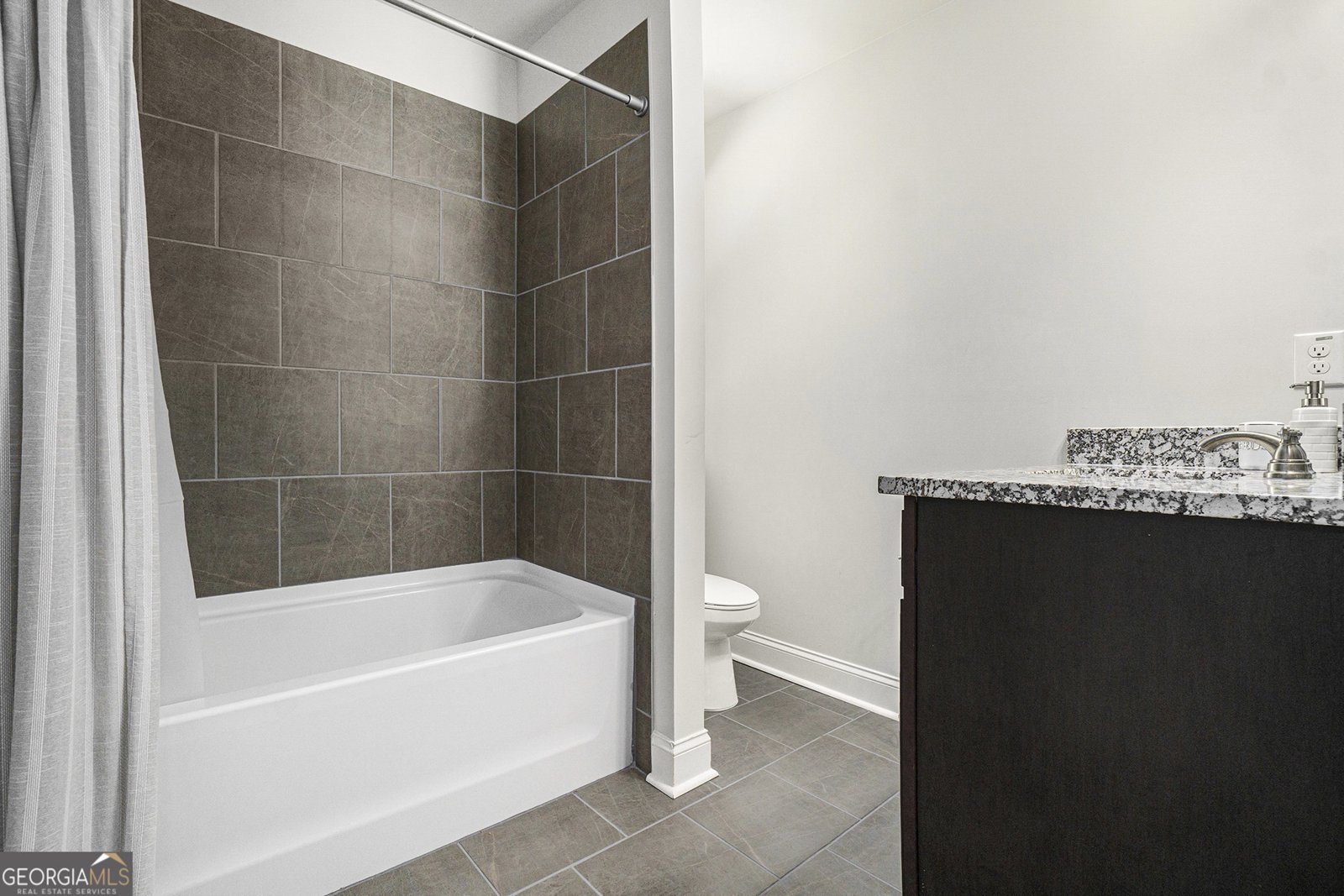 2230 Highridge Point Drive Lithia Springs - 25