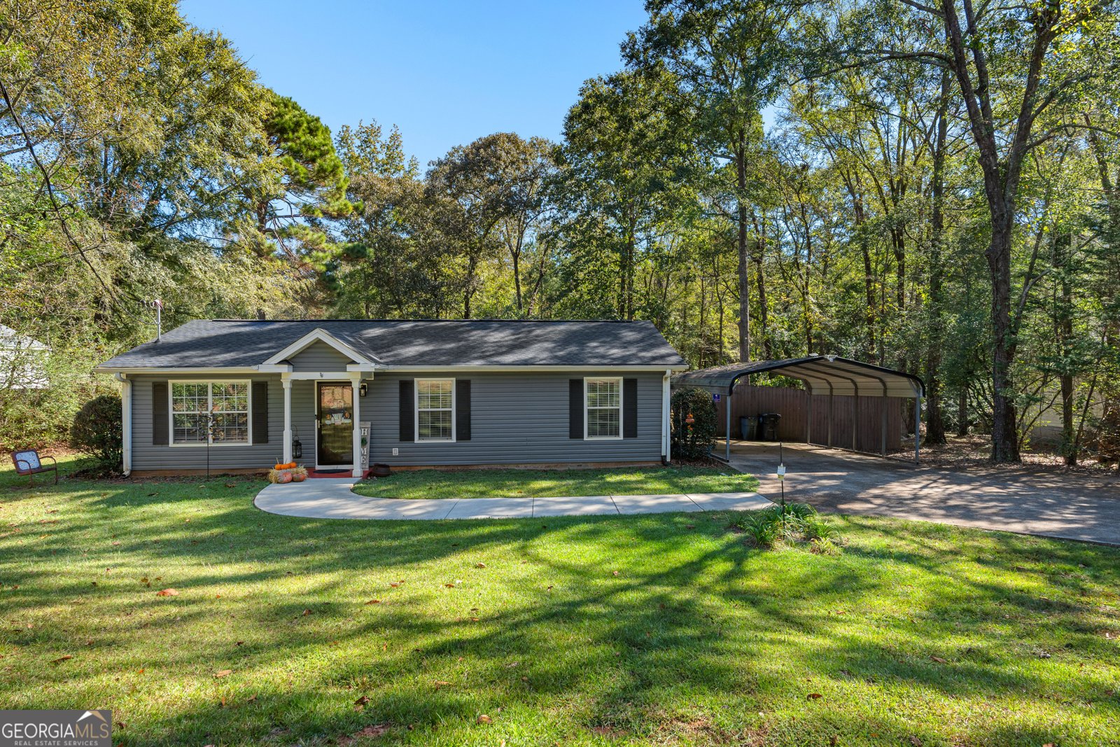 249 Reed Road West Point - 1
