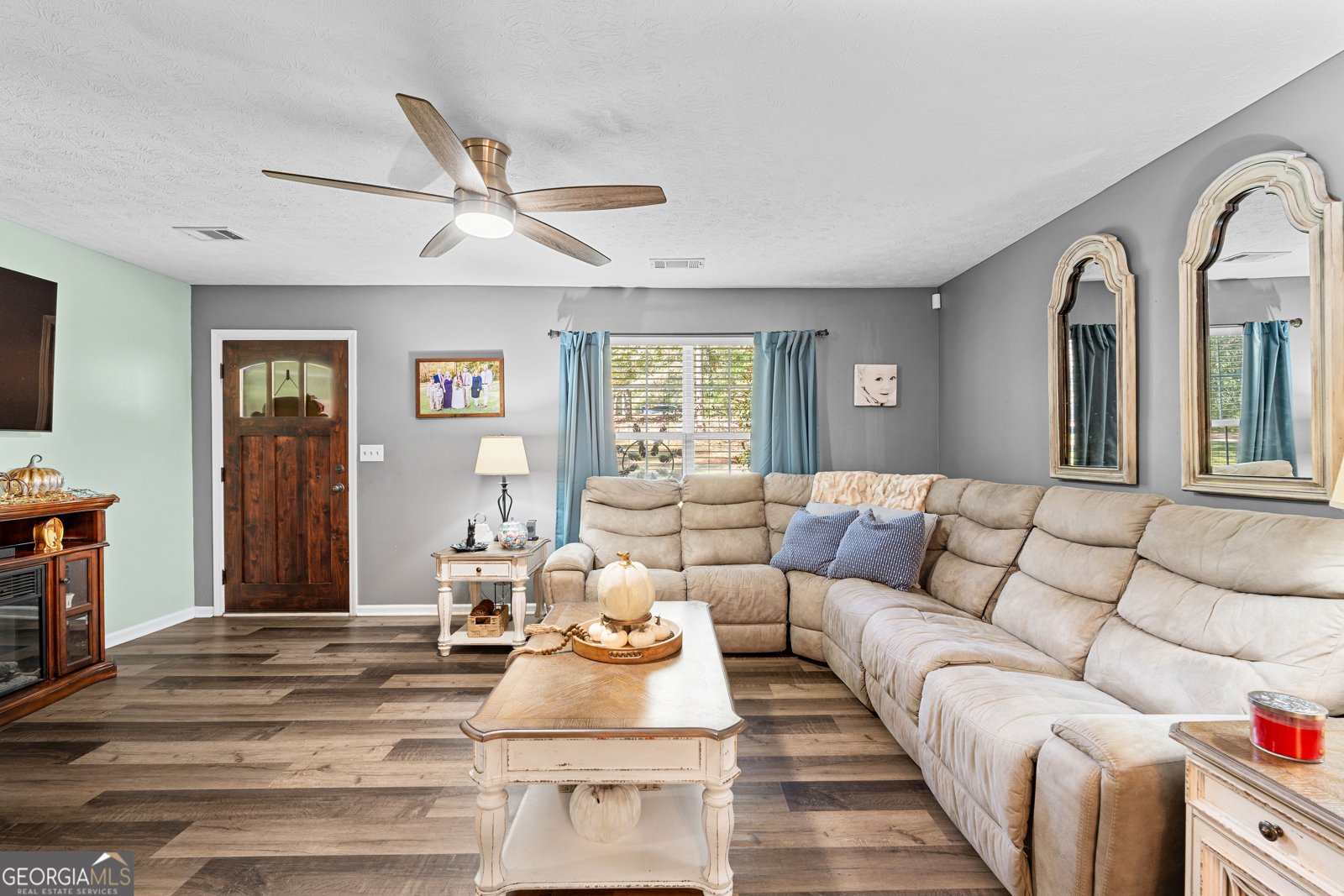 249 Reed Road West Point - 7