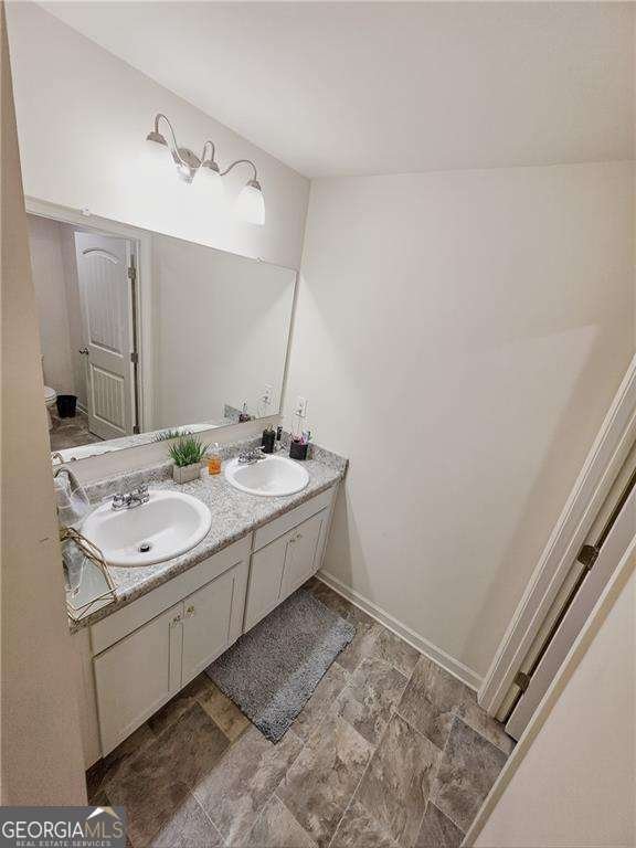 5457 Barberry Avenue Oakwood - 23
