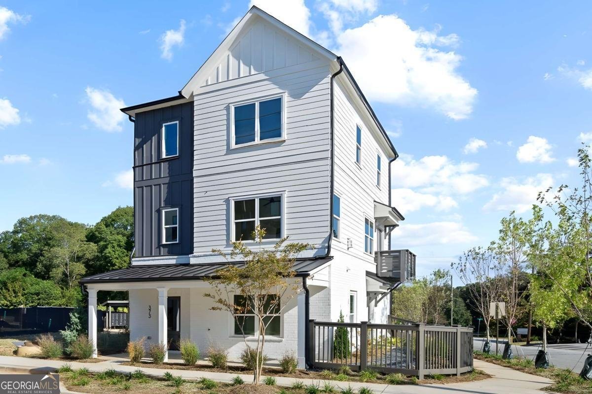 373 Kings Landing Hapeville - main photo