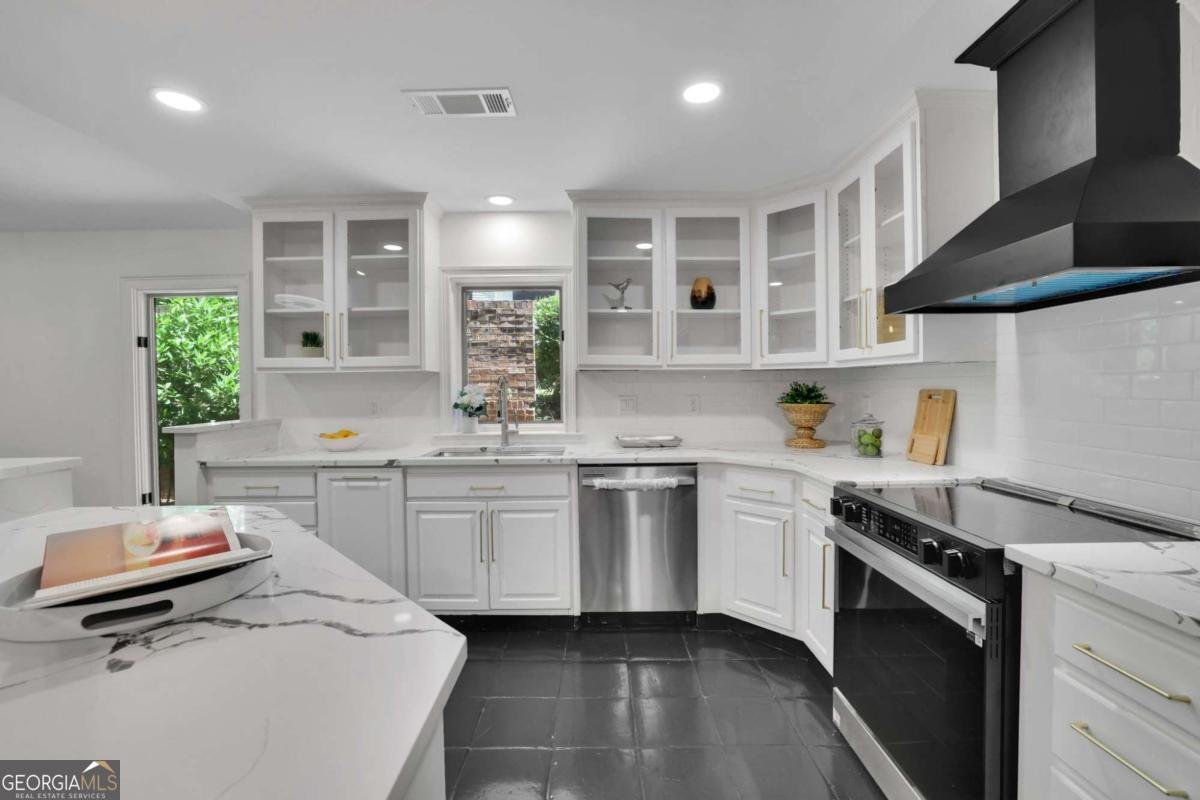 2858 Mornington Drive Atlanta - 17