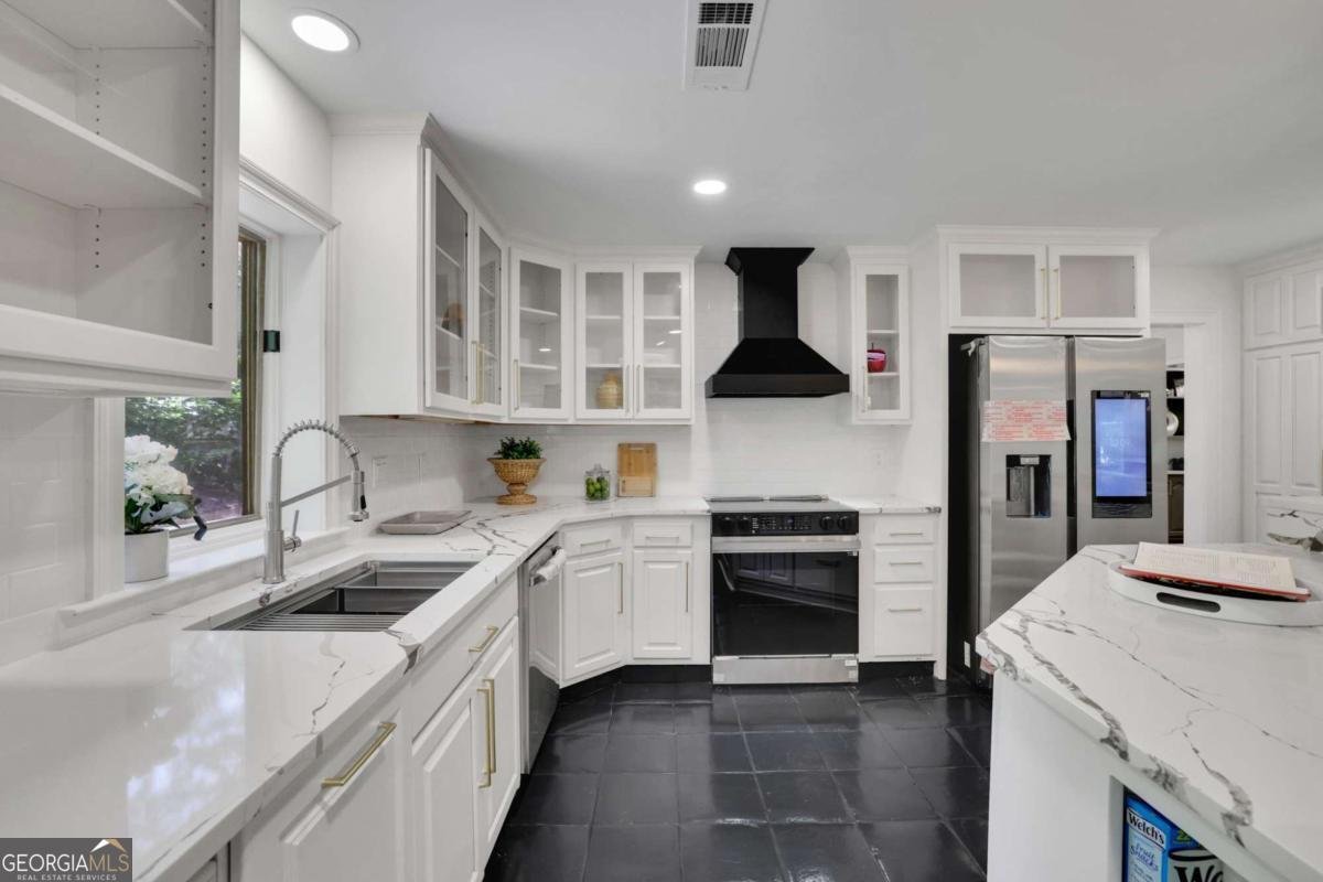 2858 Mornington Drive Atlanta - 18