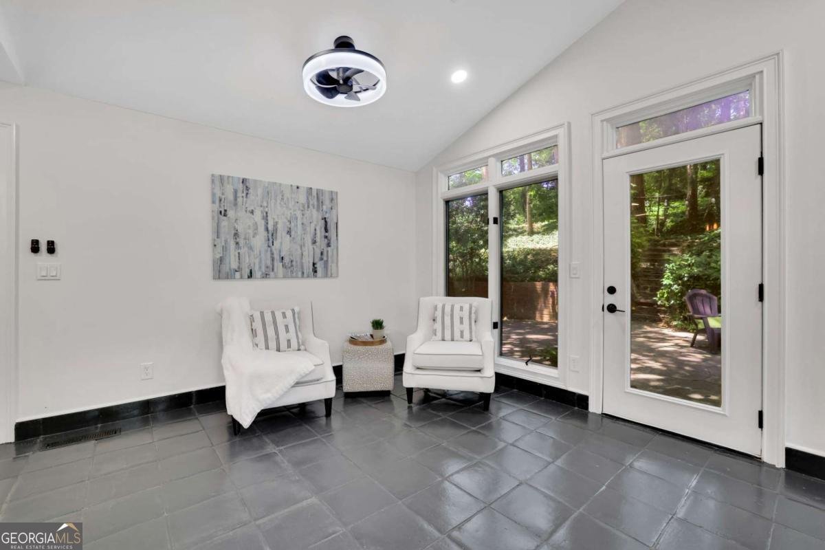2858 Mornington Drive Atlanta - 26