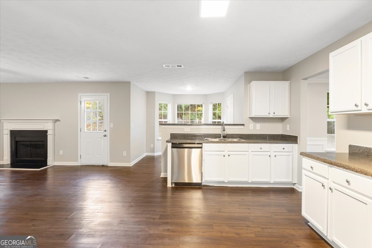 354 Cobblestone Court Hampton - 11