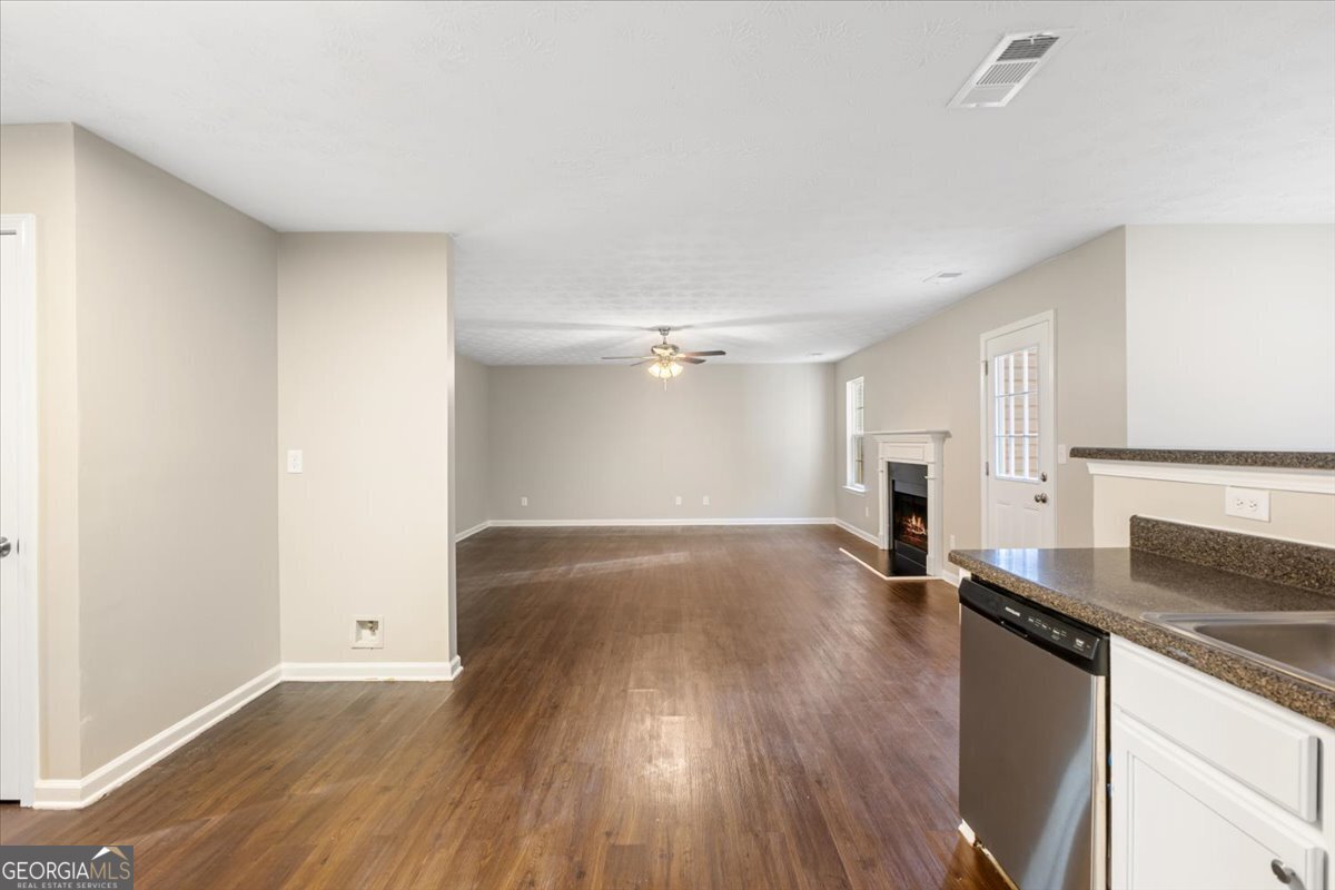 354 Cobblestone Court Hampton - 13