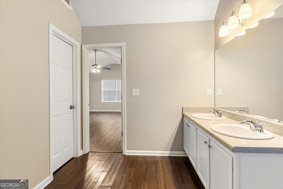 354 Cobblestone Court Hampton - 22