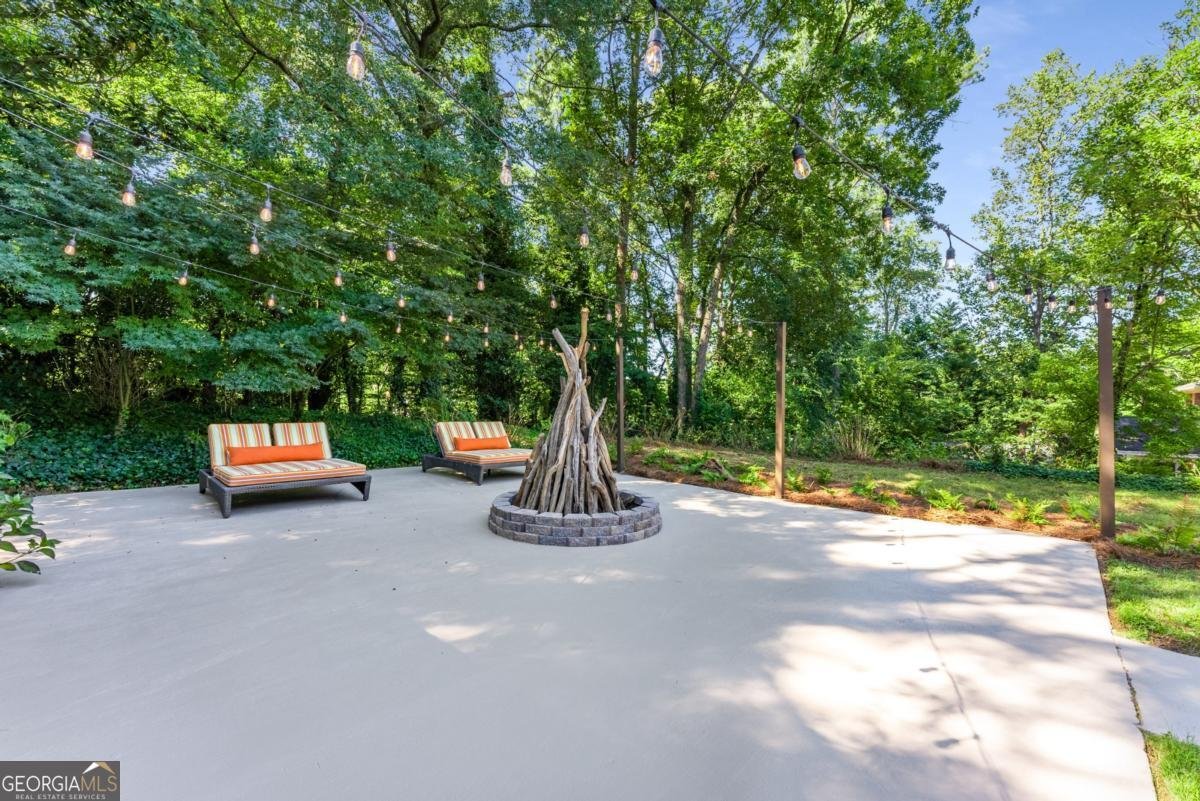 3549 Castlehill Court Tucker - 35