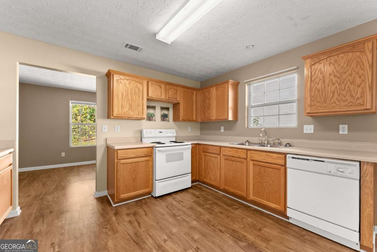 1032 Harbins Pass Drive Dacula - 15