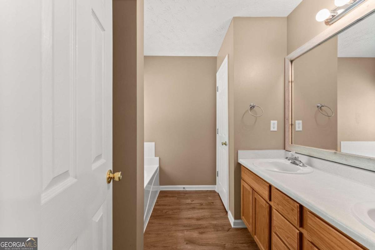 1032 Harbins Pass Drive Dacula - 32
