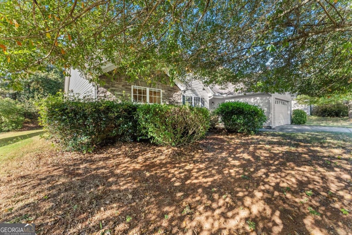 1032 Harbins Pass Drive Dacula - 4