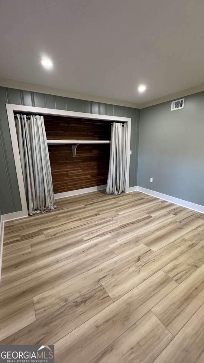 306 Wesley Avenue Lyons - 11