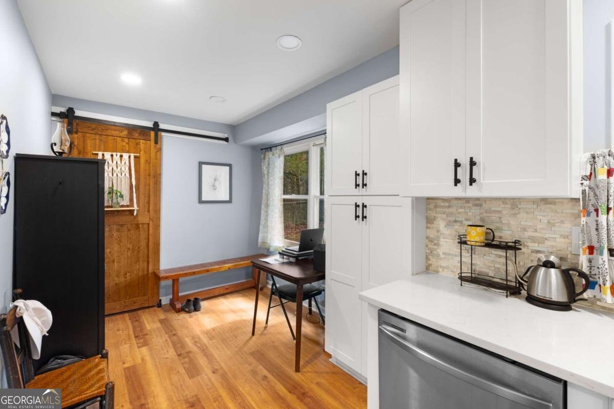 4406 Hale Drive Lilburn - 17