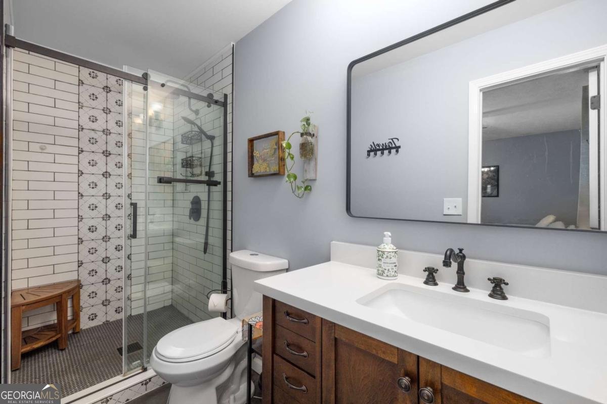 4406 Hale Drive Lilburn - 37