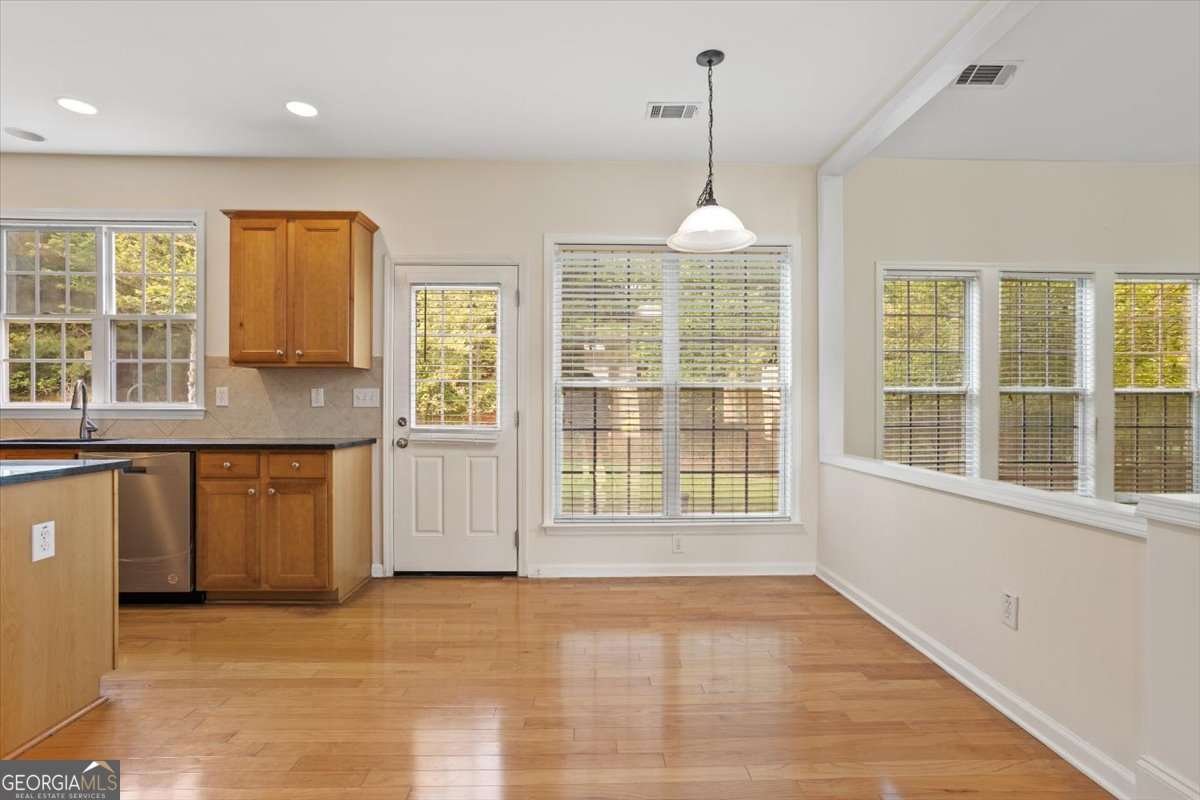 645 Earlham Drive Suwanee - 14