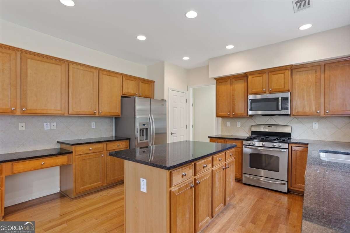 645 Earlham Drive Suwanee - 18