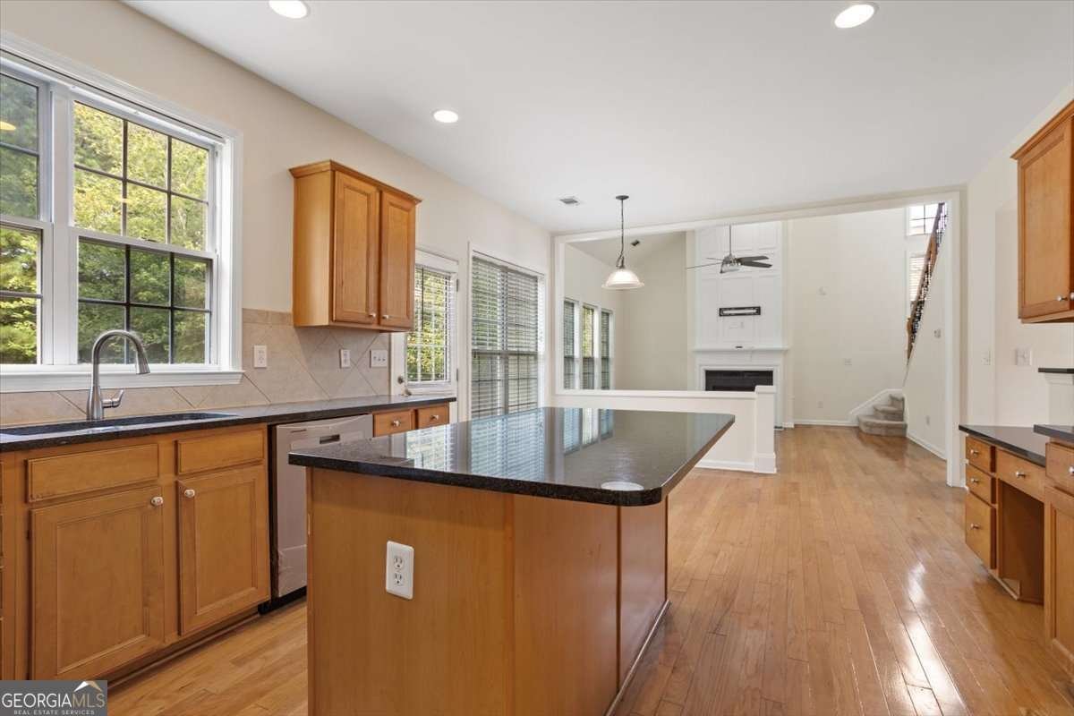 645 Earlham Drive Suwanee - 21