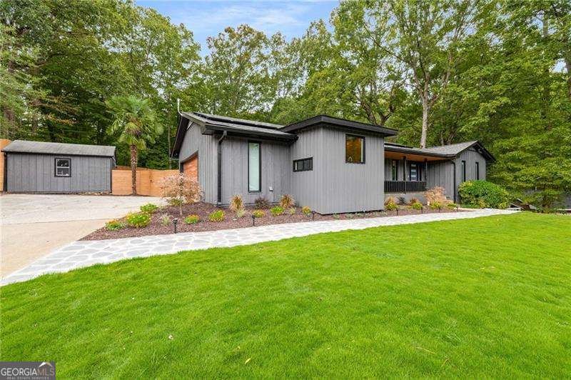 3025 Creek Court Roswell - 3