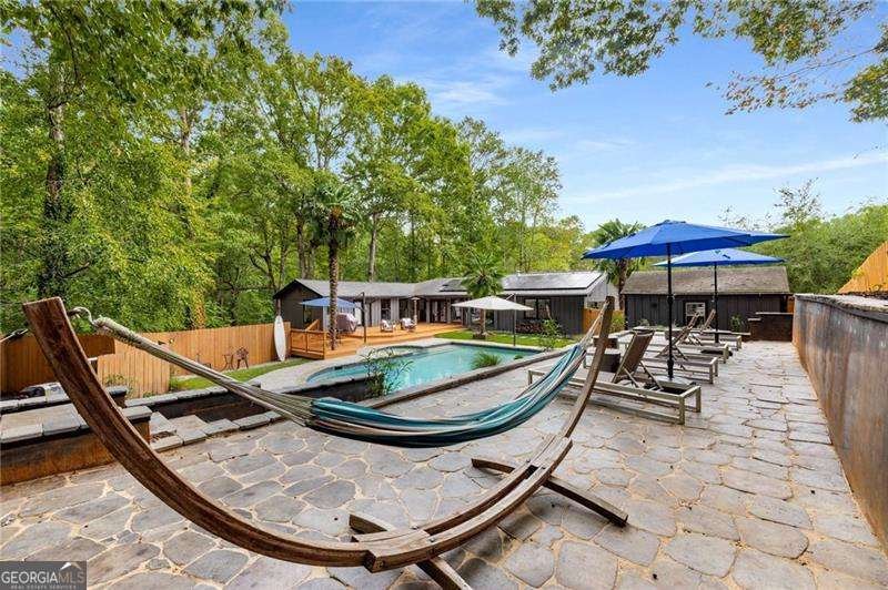 3025 Creek Court Roswell - 45