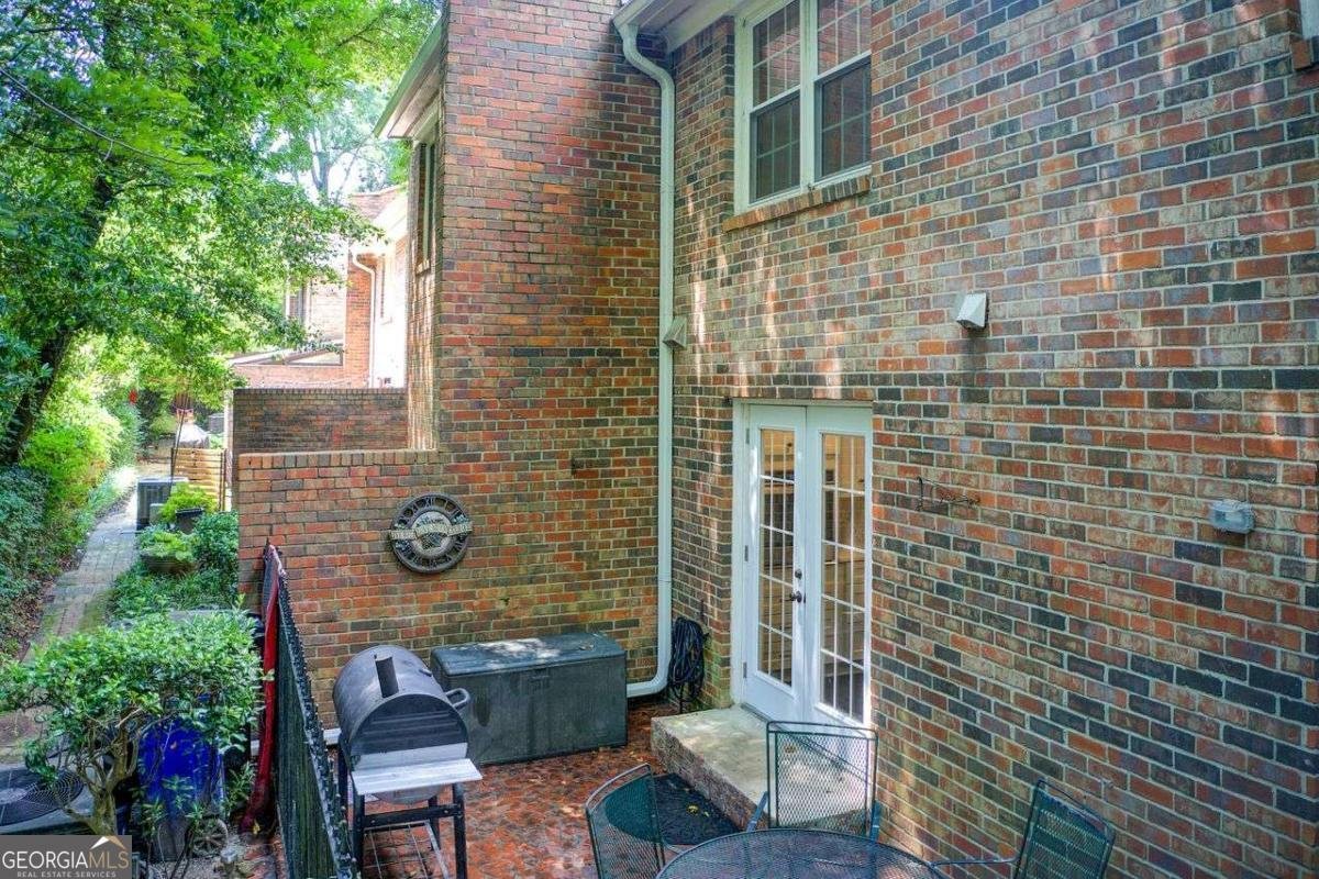 1105 CLAIREMONT Avenue Decatur - 16