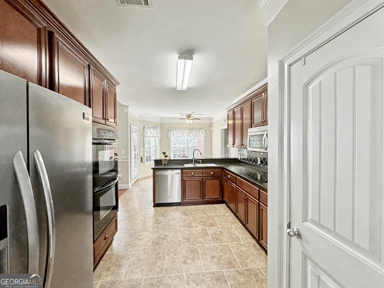 384 Lakemere Lane Milledgeville - 11