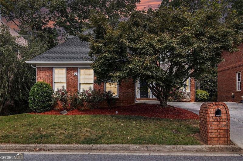 2520 SUMMEROAK Drive Tucker - 2