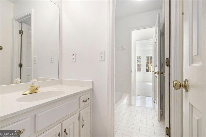 2520 SUMMEROAK Drive Tucker - 23